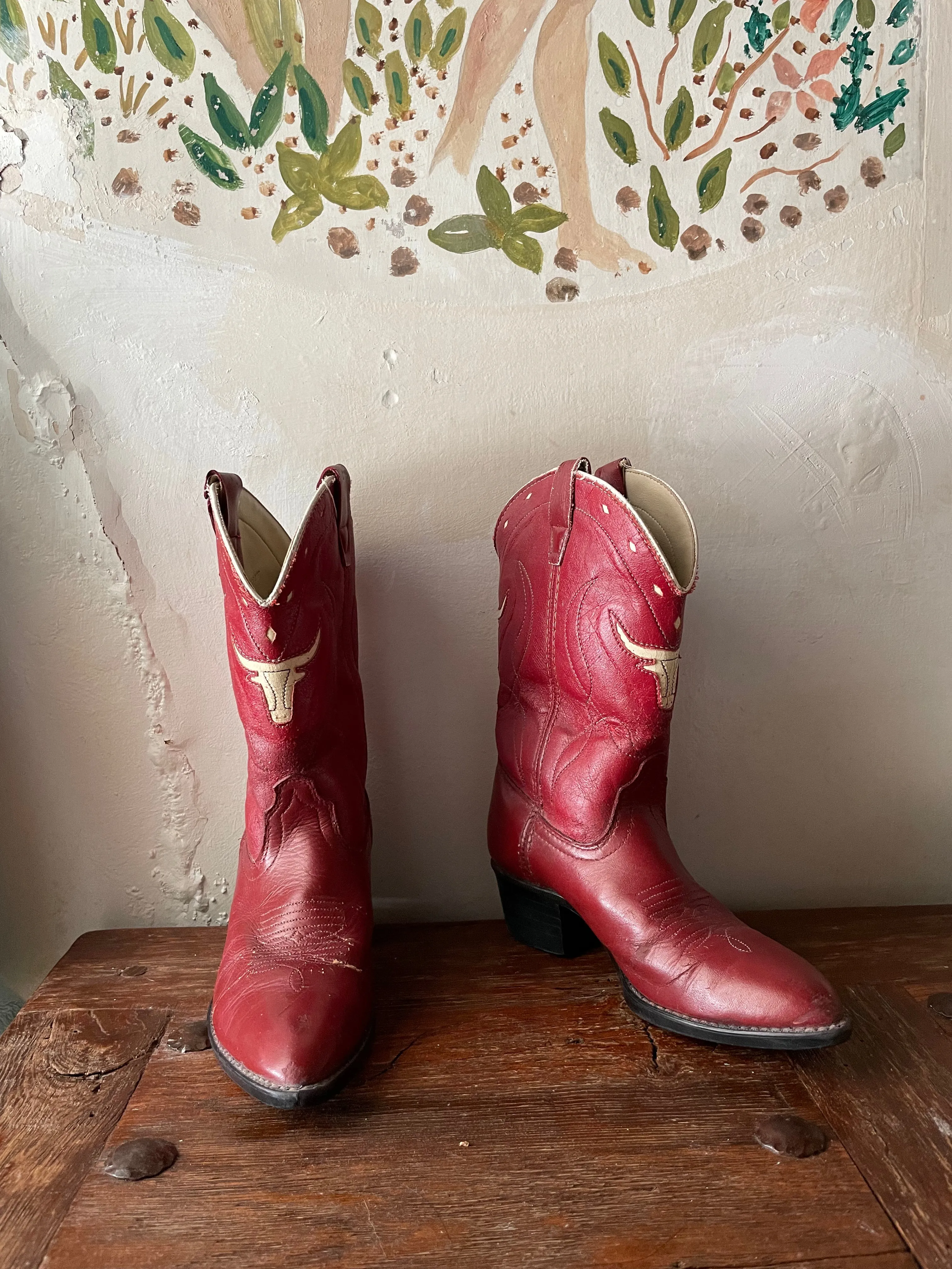1950s/60s Cherry Red Leather Longhorn Inlay Cowboy Boots