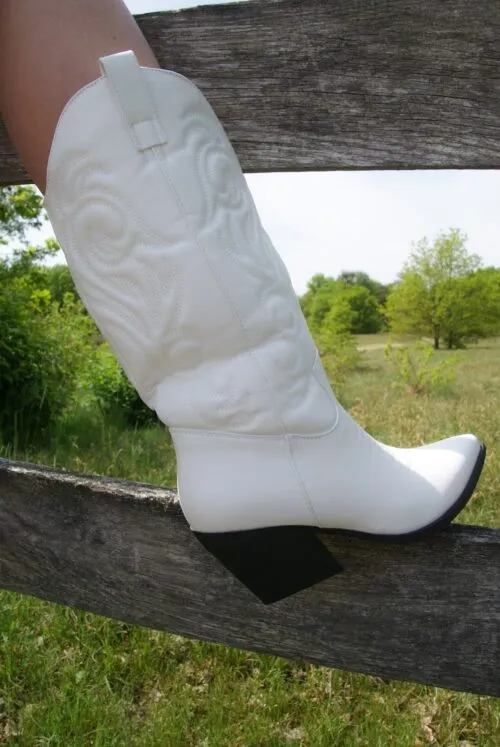 Cowboy boots wit