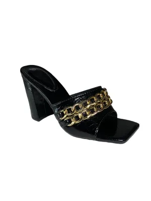 Heels with a gold chain - Black