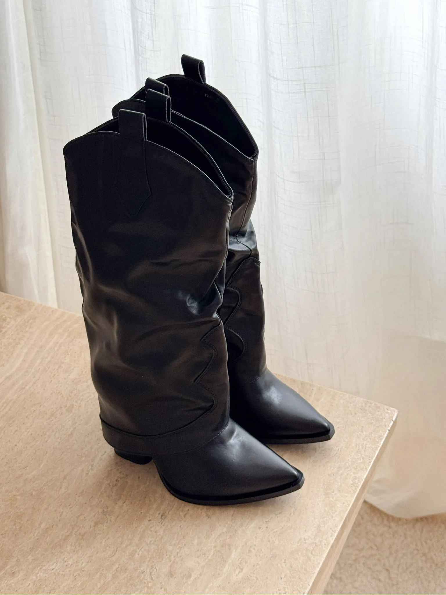 Phine Boots - Black