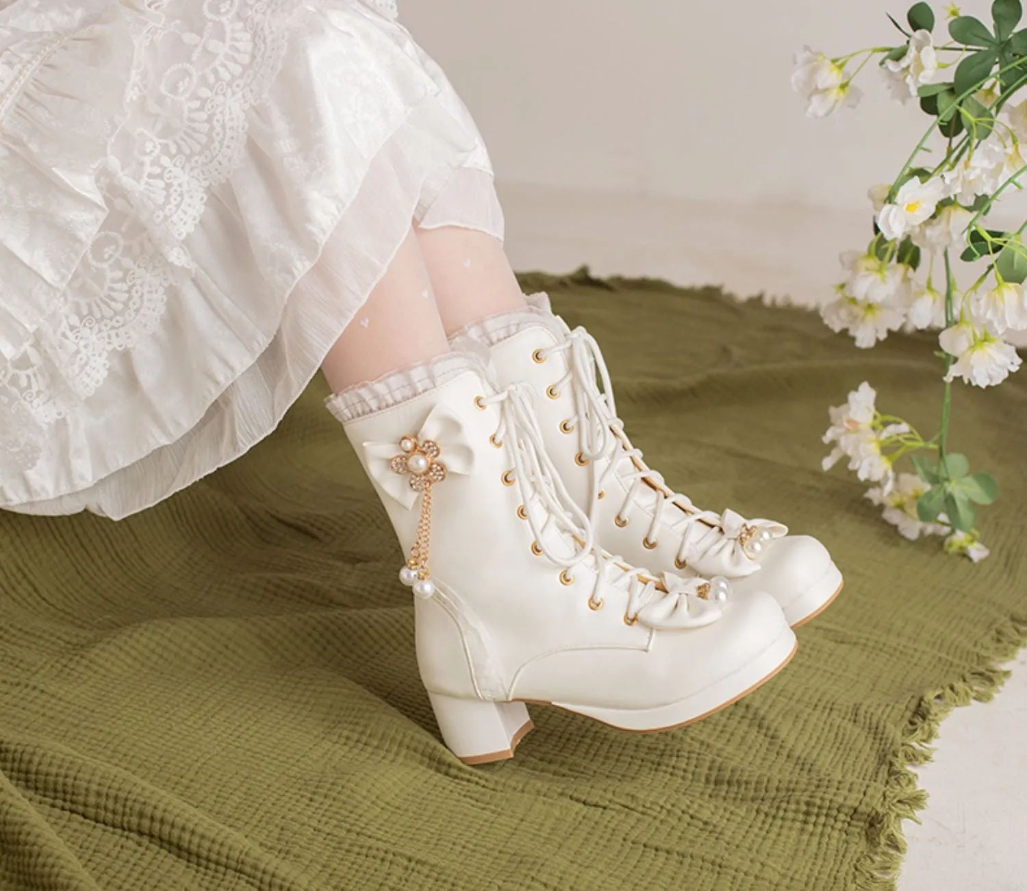 Princess Gold Diamond Chains Bow Black White Pink High Heels Shoes Boots